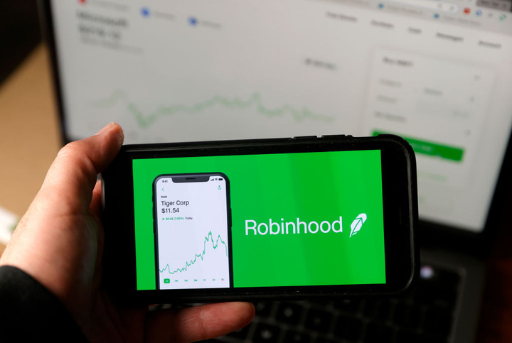 Robinhood Raises $2B Ahead of Market Debut