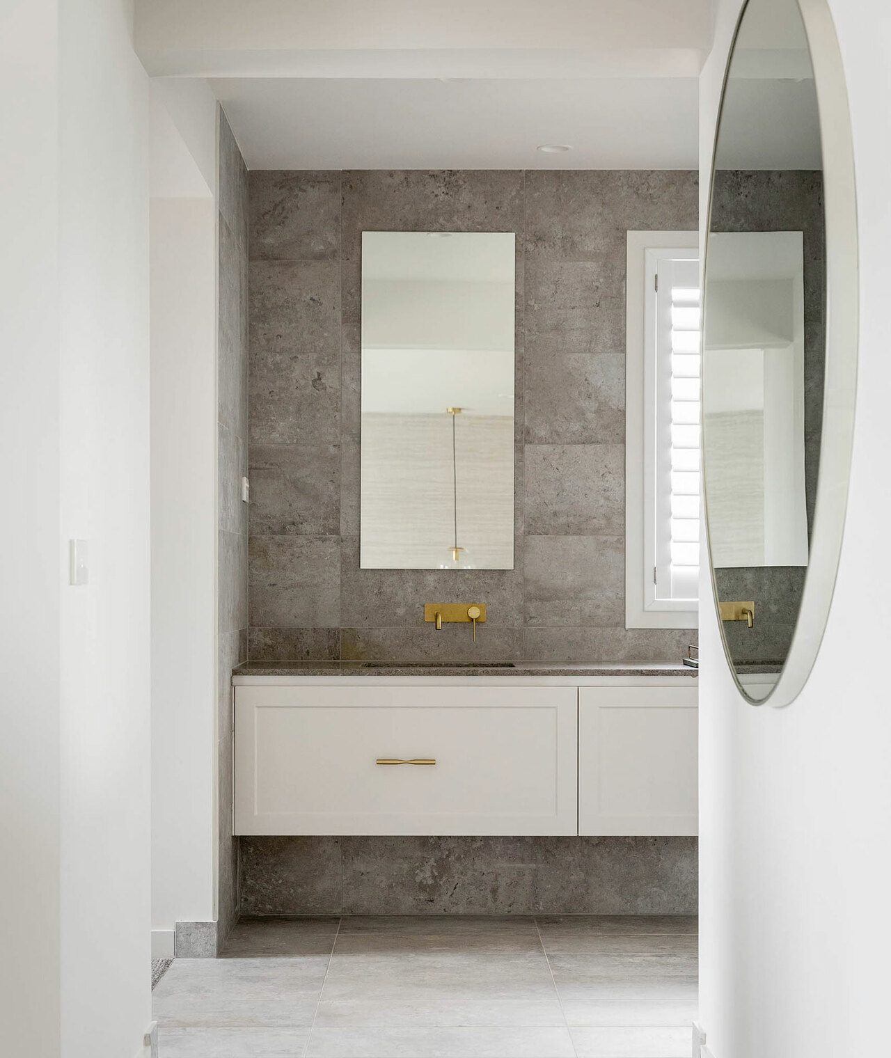 Brighten & Enhance Your Bathroom with a Smart Mirror