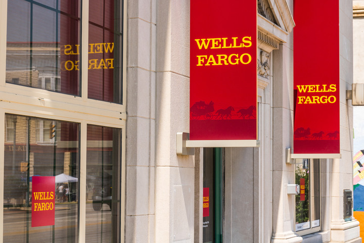 Wells Fargo to Sell Retirement Unit for $1.2B