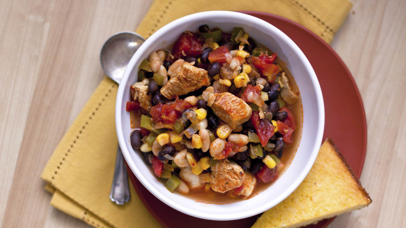 chicken_chili_with_black_beans_and_corn_2000x1125.jpg