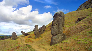 3892-chile-atacama-desert-easter-island-moai-statues-smhoz.jpg