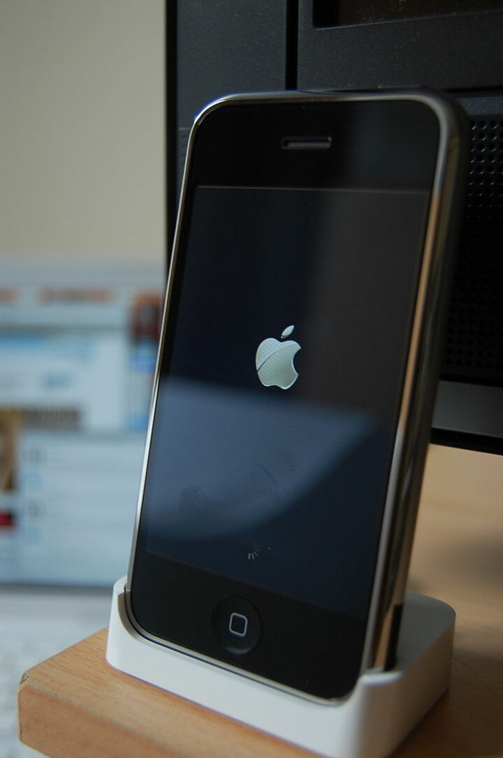 Chinese Malware Hack Hits ‘Jailbroken’ iPhones