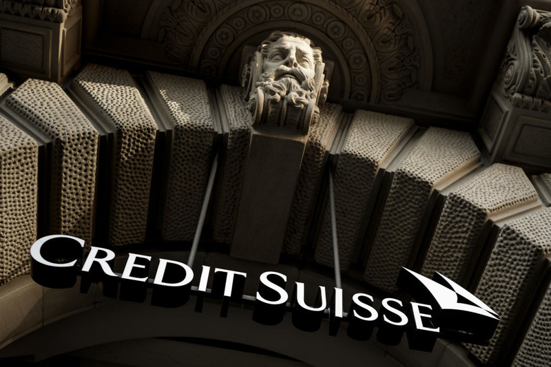 Credit Suisse to Charge Clients for Large Deposits