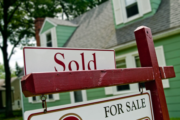 U.S. Home Sales Slide Again Amid Low Supply