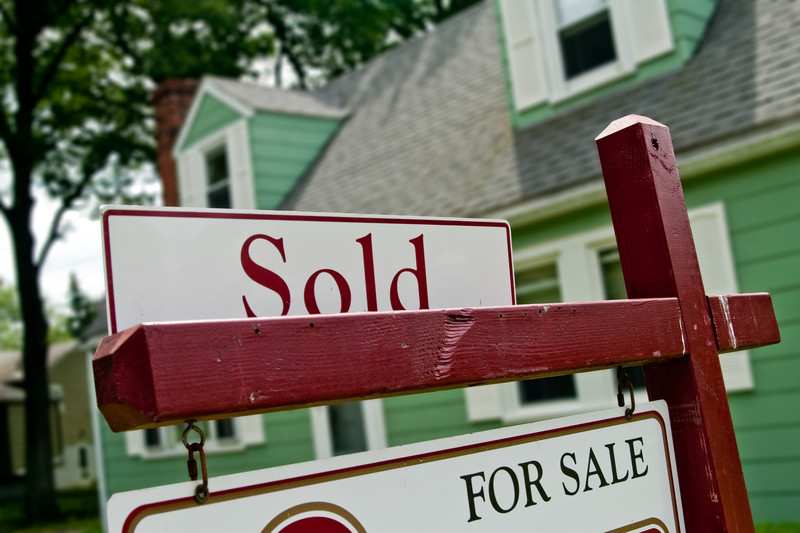 U.S. Home Sales Slide Again Amid Low Supply