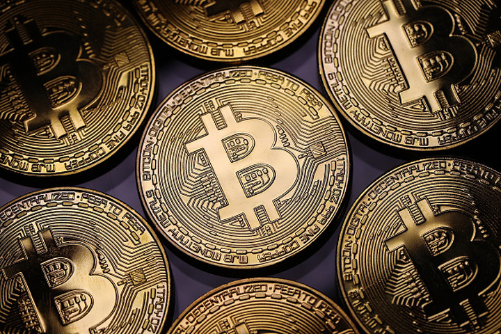 Bitcoin Spikes Above $15,000