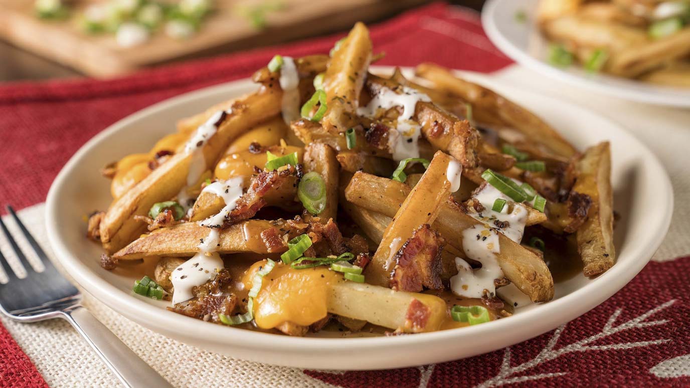 ultimate_canadian_poutine_2000x1125.jpg